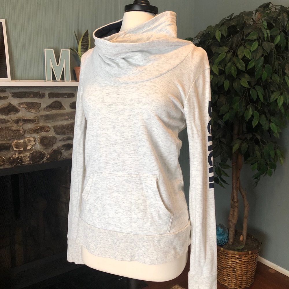 Bench. Crowell neck sweatshirt Size M